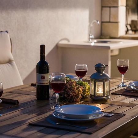 Holiday home Zlatni san - couples favorite gem - private pool Bol Kamer foto